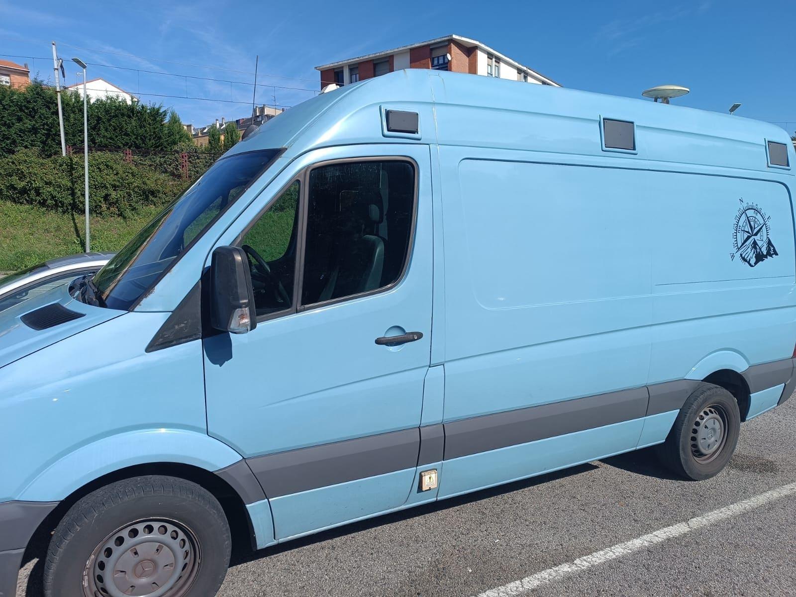 LOTE 2: MERCEDES 313 CDI - 6165 GZL en BURGOS